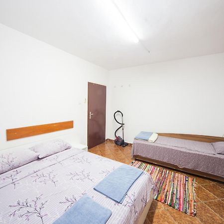 Center - Basic Flat - 10 Min To The Beach Burgas Exterior photo