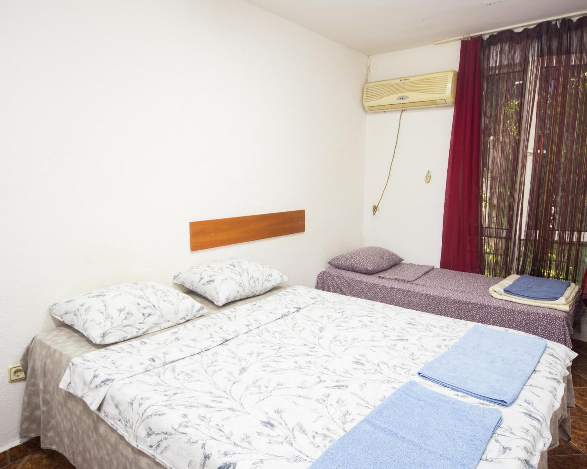 Center - Basic Flat - 10 Min To The Beach Burgas Exterior photo