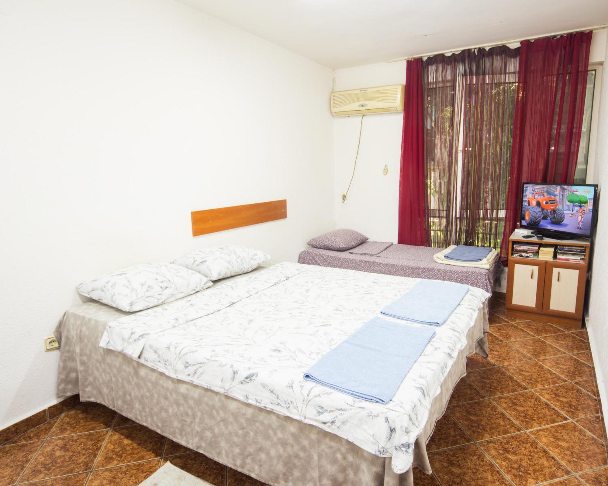 Center - Basic Flat - 10 Min To The Beach Burgas Exterior photo